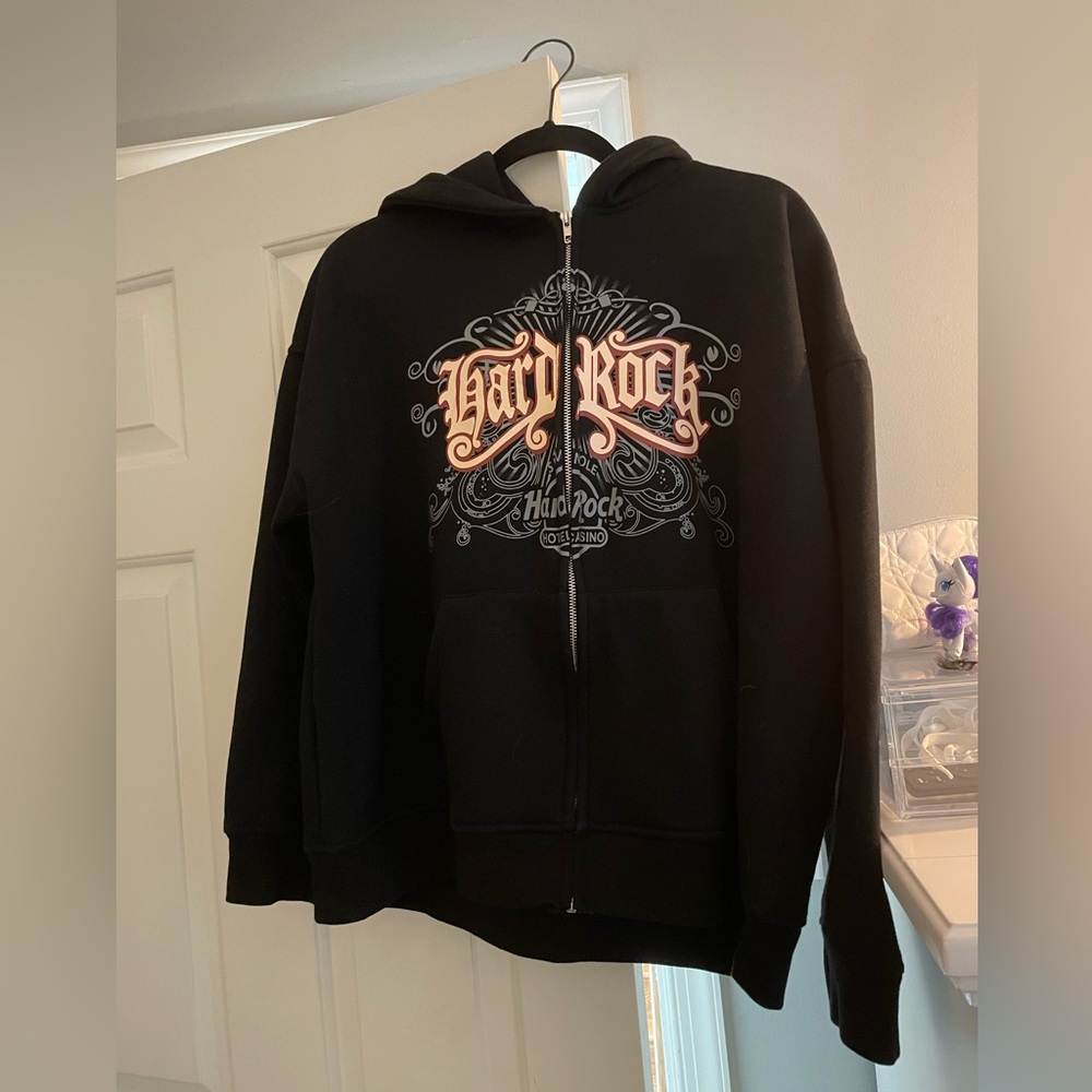 Black Hard Rock Cafe Sweatshirt